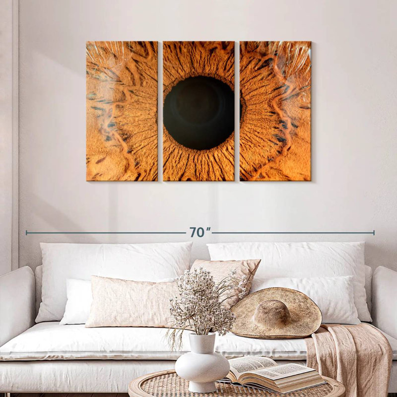 Alcaraz Brown Iris, 28" H x 45" W