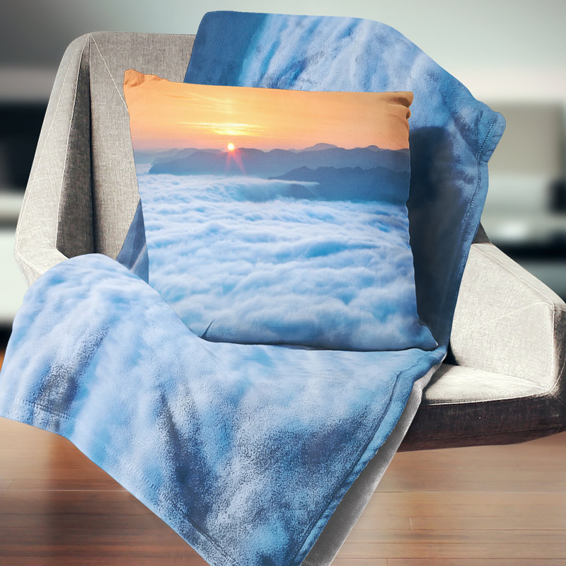 Oreiller pour photographie paysager des eaux de soleil sur misty, 18 po x 18 po