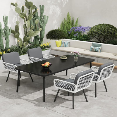 Outdoor Lounge Chair