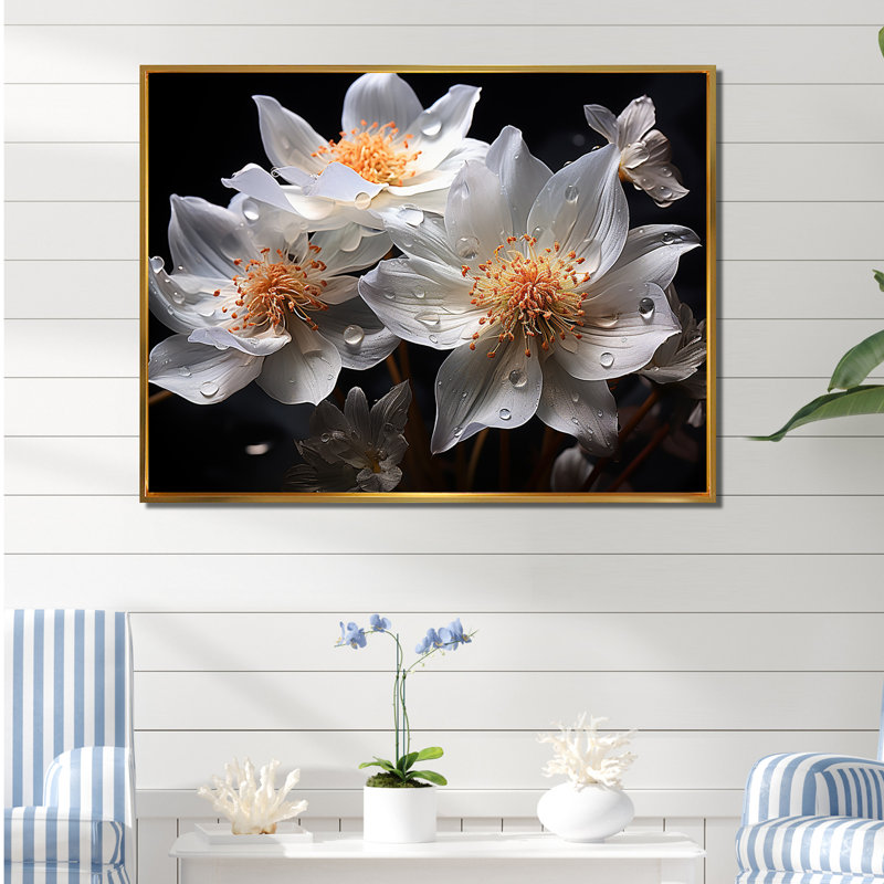 Fleurs de corail sous l'eau III sur toile, H 12 po x l 20 po x P 1 po, Cadre flottant doré