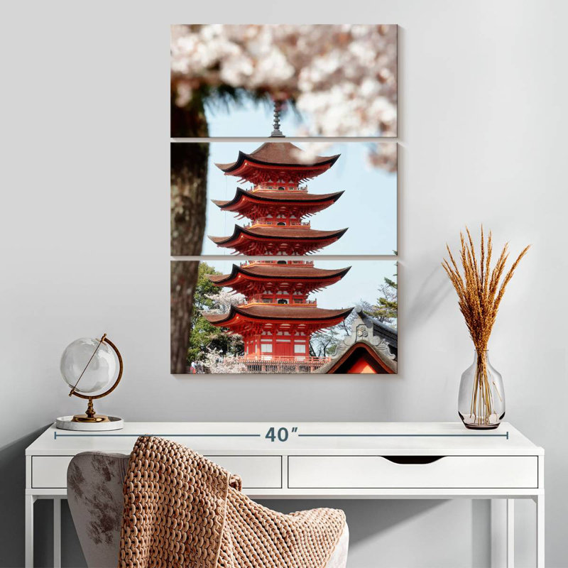 Pagode Masam Miyajima avec sakura, H 32 po x l 20 po