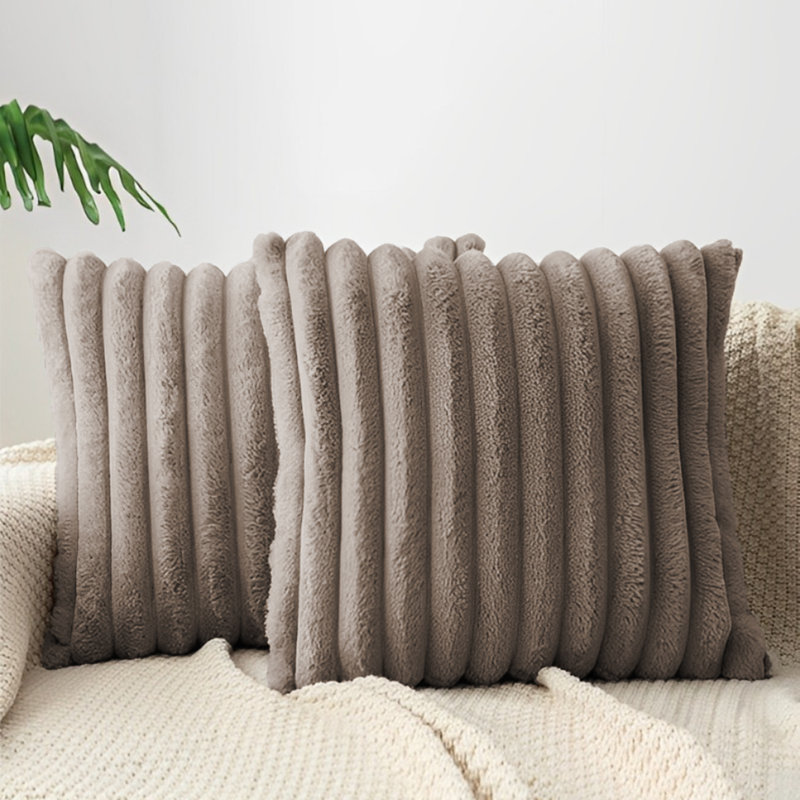 Housses de coussin décoratif décoratives en fausse fourrure de lapin brun clair avec insertions décoratives, Marron clair