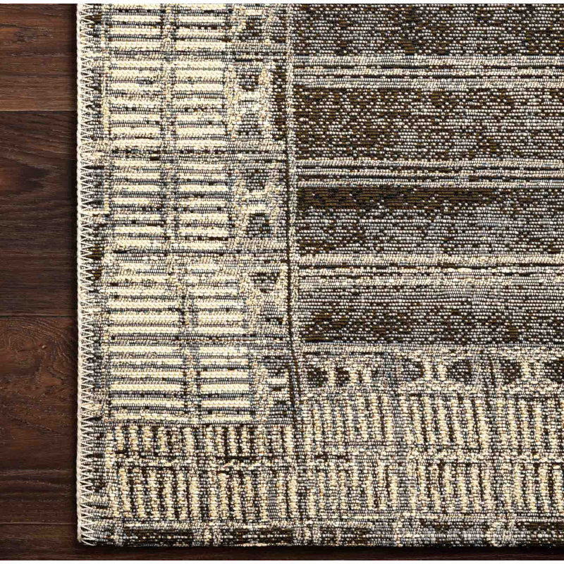 Tapis rayé gris anthracite et ivoire pour l'intérieur et l'extérieur Boden, Carré 1 pi 6 po x 1 pi 6 po
