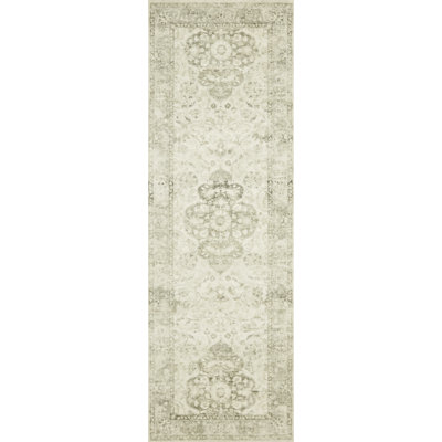 Oriental Area Rug in Ivory/Silver