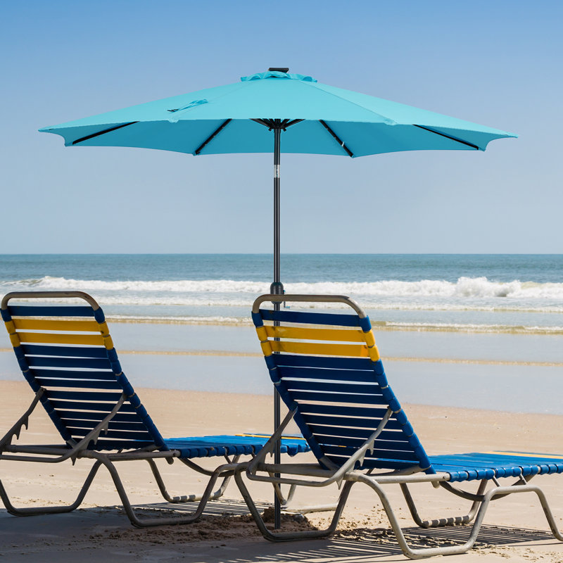 Parasol de patio solaire en polyester de 10 pi avec 32 lumières DEL réglables en inclinaison et tissu résistant aux rayons UV