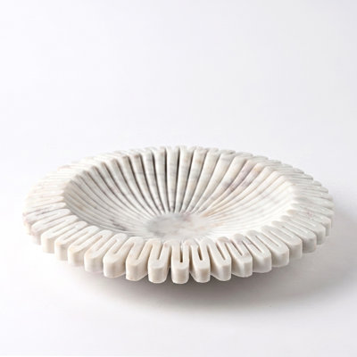 Bol en marbre blanc en forme de lotus