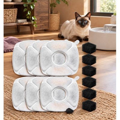 Ensemble de 12 filtres de rechange à triple filtration pour fontaines pour animaux de compagnie, offerts en trois tailles : 95 oz/2,8 L, 67 oz/2 L et 135 oz/4 L.