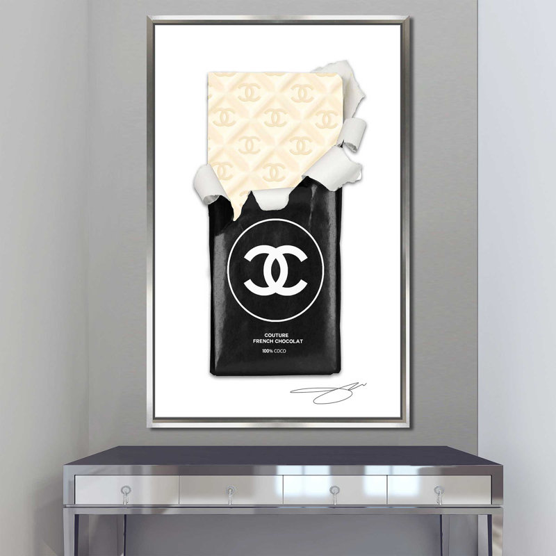 Craving Coco (Vertical) par By Jodi - impression, Cadre flottant argent, H 51,5 po x l 31,5 po x P 2 po