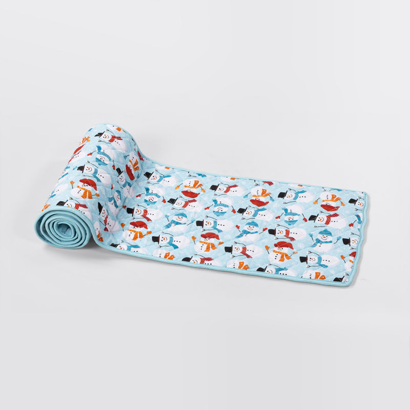 No. 918 Snow Globe Holiday Table Runner