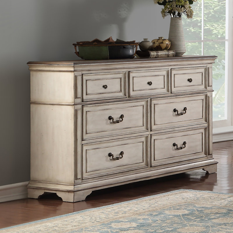64 " W 7 - Drawer Dresser