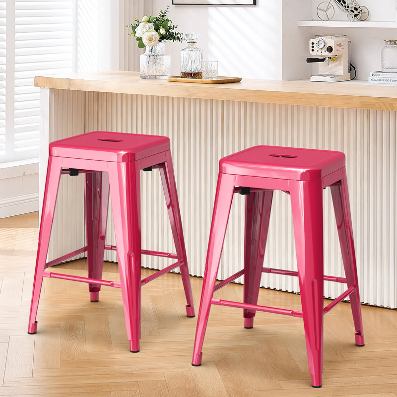 Ensemble de 2 tabourets de bar empilables en métal, tabourets de bar à hauteur de comptoir, tabourets de patio industriels de 24 pouces et tabourets sans dossier