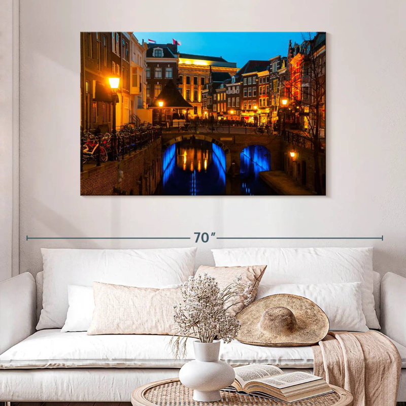 Kavia Utrecht At Night, 32" H x 48" W