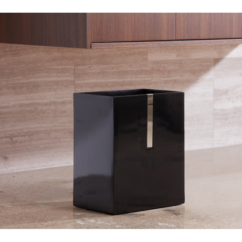 Corbeille ouverte en résine Houston Street - 2 gallons, Noir