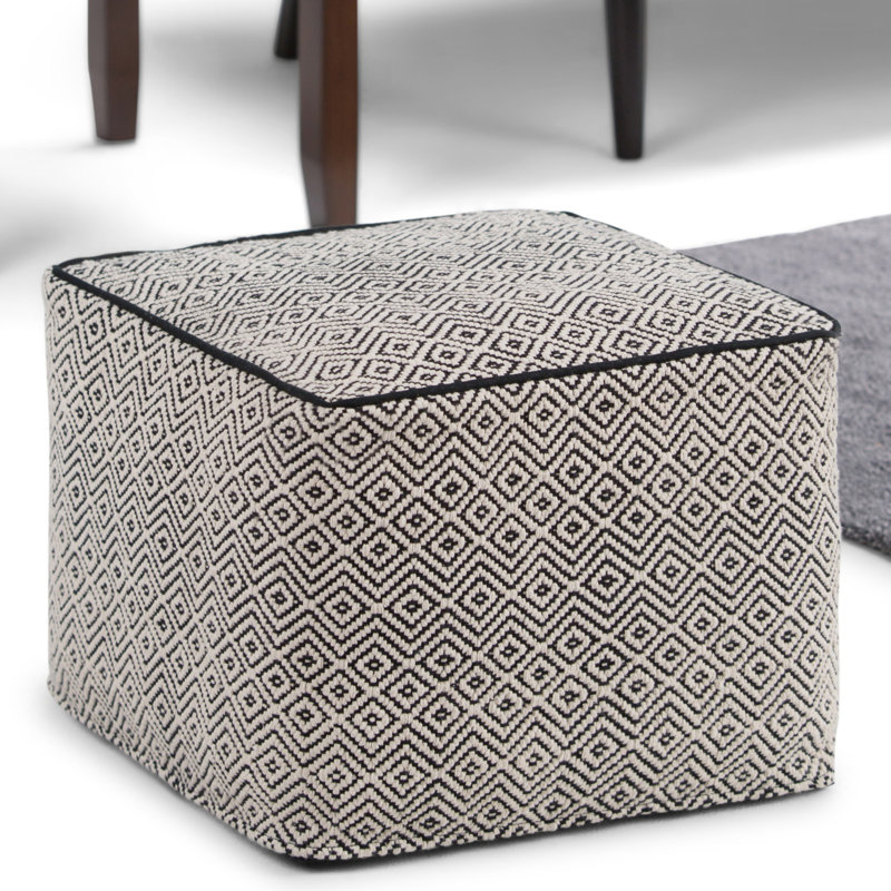 Repose-pieds carré en coton tissé à la main avec motif noir et naturel Brynn, Noir / gris