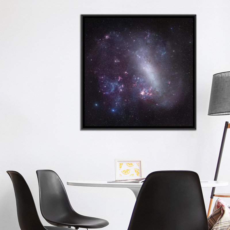 «Large Magellanic Cloud Mosaic», impression sur toile, H 18 po x l 18 po x P 1,5 po, Toile avec cadre noir, Pas de tapis