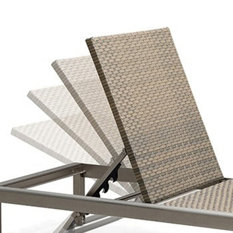 Chaise longue d'extérieur réglable en aluminium