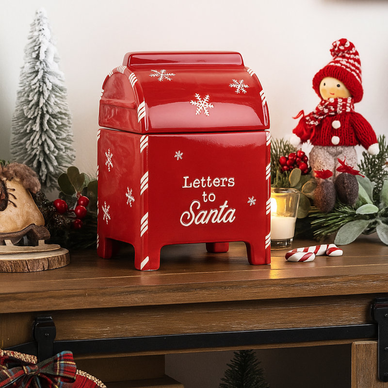 10 lettres Strawberry Street au pot à biscuits Santa