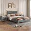Ensemble de chambre à coucher 3 pièces, grand lit plateforme tapissier avec lumières DEL et deux tables de chevet - gris