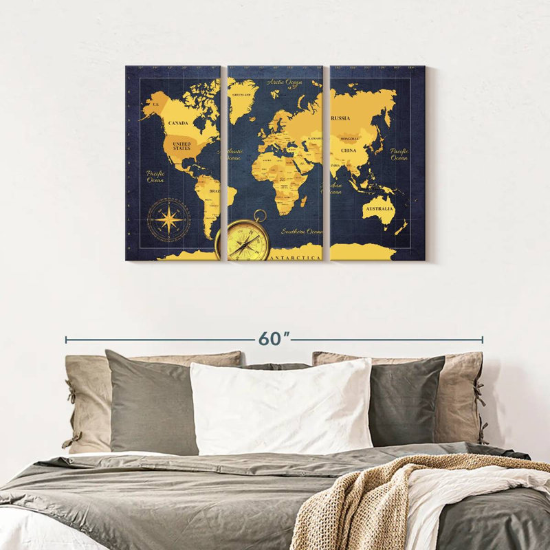 «World Map Gold Compass World Map», reproduction sur toile 3 pièces par HustleBroIllustrations, H 28 po x l 45 po x P 1,25 po