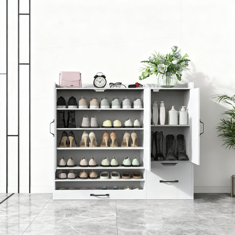 Armoire à chaussures multifonctionnelle avec tablettes réglables, tabouret et tiroir rétractable, offrant un rangement flexible pour divers articles et une conception peu encombrante