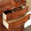 Buffet en noyer massif et bois manufacturé