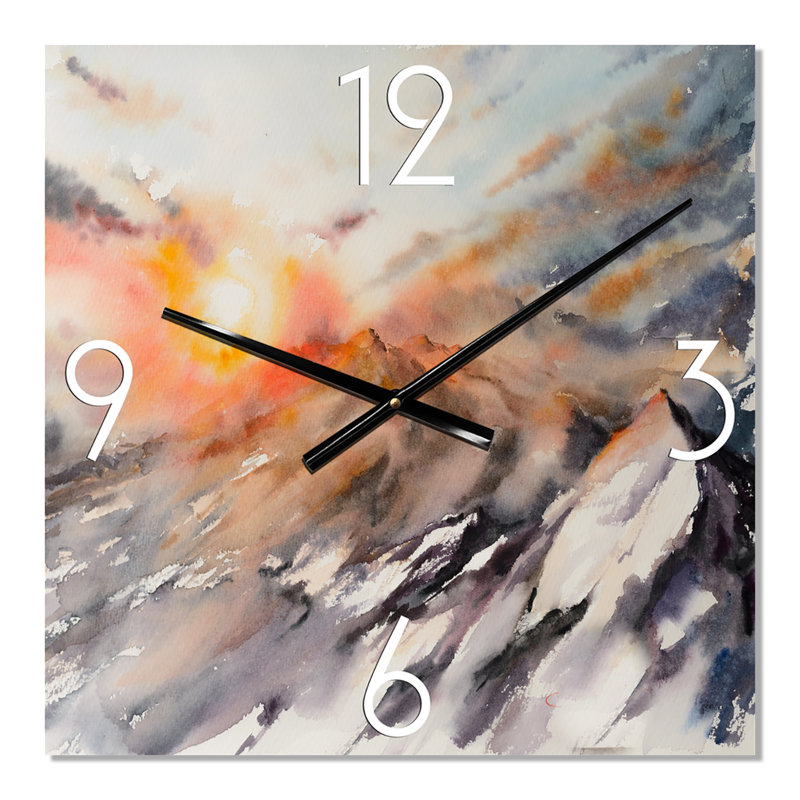 Horloge murale traditionnelle majestueuse au coucher du soleil dans les montagnes, Petit