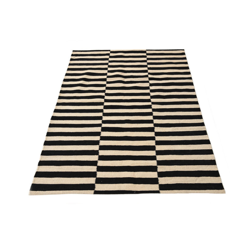 Tapis noir et blanc Orta