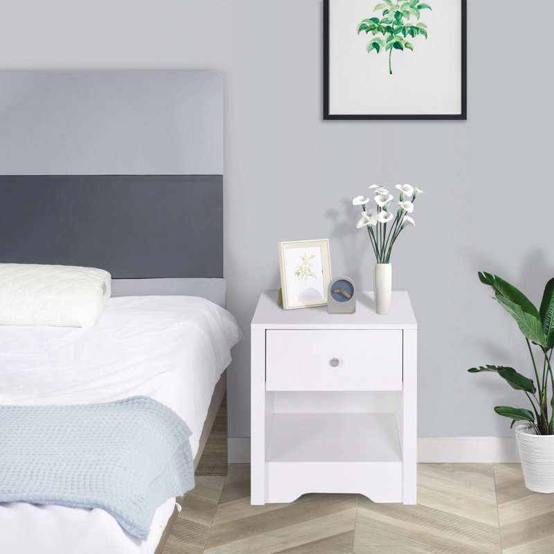 Annil Side Table