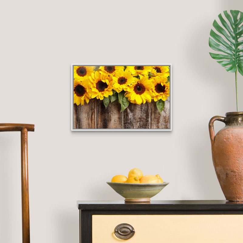 Tournesols sur fond en bois, art mural, H 18 po x l 12 po x P 1,75 po, Cadre blanc