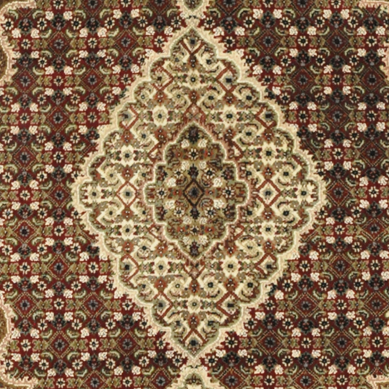 Dessarae Wool Oriental Indoor Rug