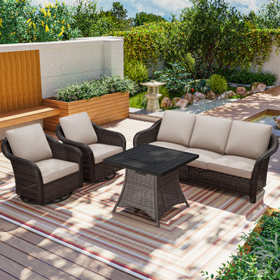 Ensemble de conversation d'extérieur en osier pour patio avec table de foyer optionnelle