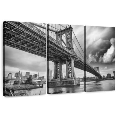 Lilie BW Manhattan Bridge