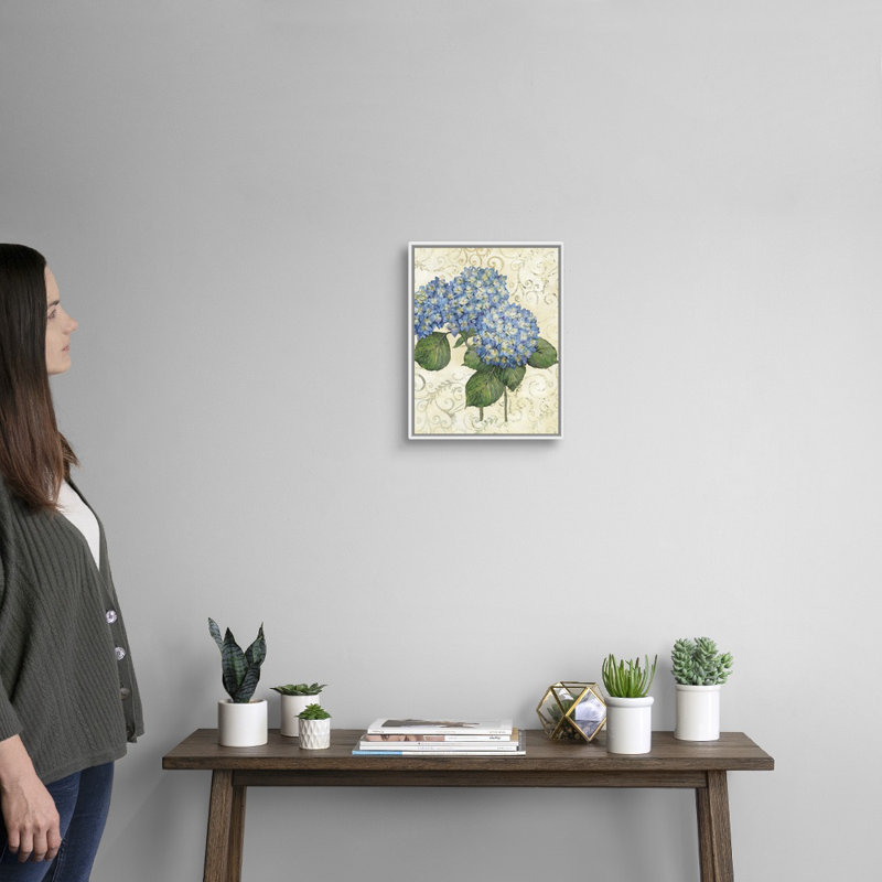 «Serene Garden - Blue Hydrangea», art mural sur toile, Toile avec cadre blanc, H 14 po x l 11 po x P 1,75 po