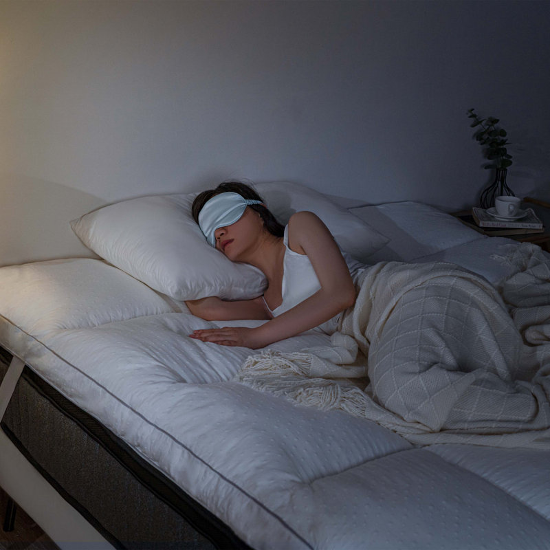 Surmatelas en duvet synthétique 4 po, Simple TG