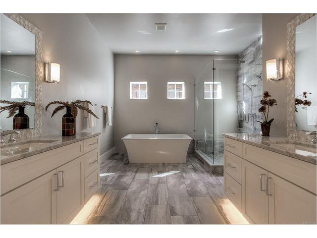 Reward 72'' L Freestanding Soaking Bathtub