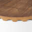 Ensemble de deux plateaux de service ronds en bois naturel brun clair
