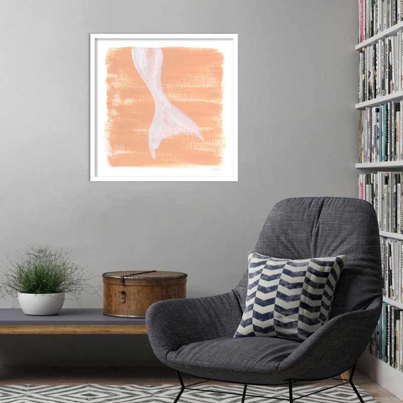 «Soft Sea Mermaid Tail» par Yvette St. Amant, reproduction d'art encadrée en bois, H 33 po x l 33 po
