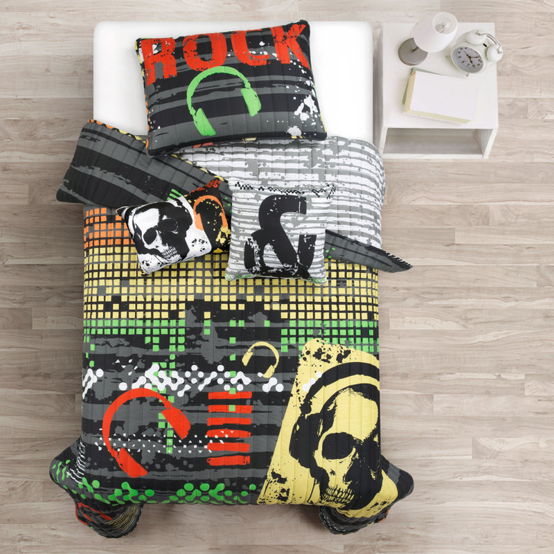Microfiber Reversible 4 Piece Quilt Set