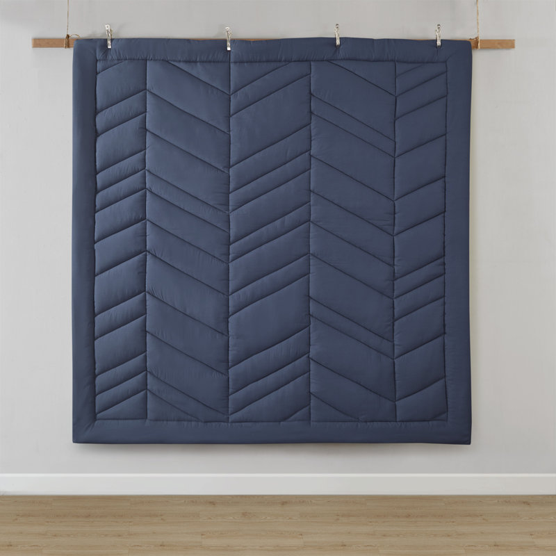 Navy Twin Reversible Microfiber Chevron Bedspread Set