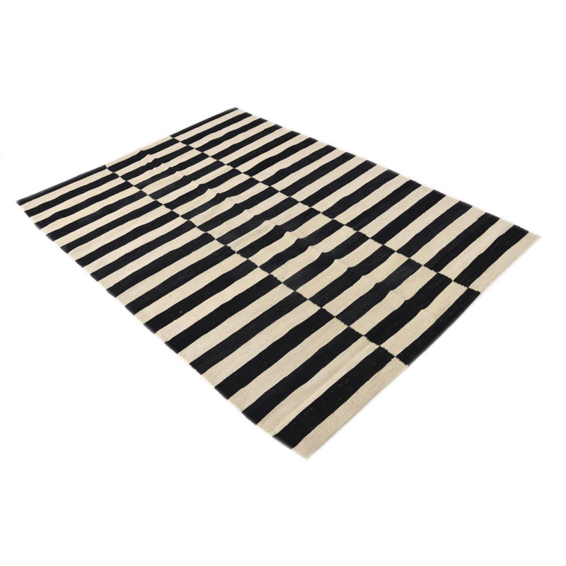 Tapis noir et blanc Newsom
