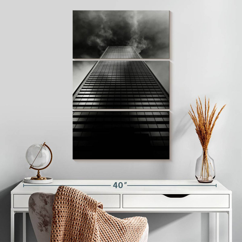 Lilie No 100 King St, 32" H x 20" W