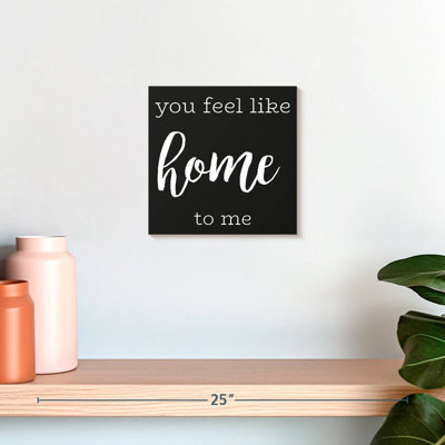 Tergel Love Is Home, typographie