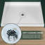 Base de douche simple à seuil bas avec drain central 48 po, l 48 po x l 38 po ADA, bac de douche en acrylique antidérapant et base, plateau de douche blanc brillant avec ensemble de drain, base de douche à carreaux à 3 côtés pour alcôve à 3 parois Installation