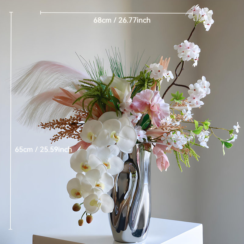Ornements de fleurs simulées