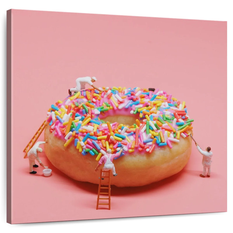 Yarlin Doughnut Construction, 10" H x 10" W