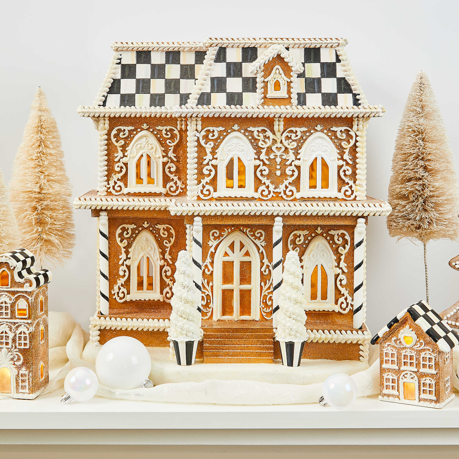 Lighted Gingerbread House