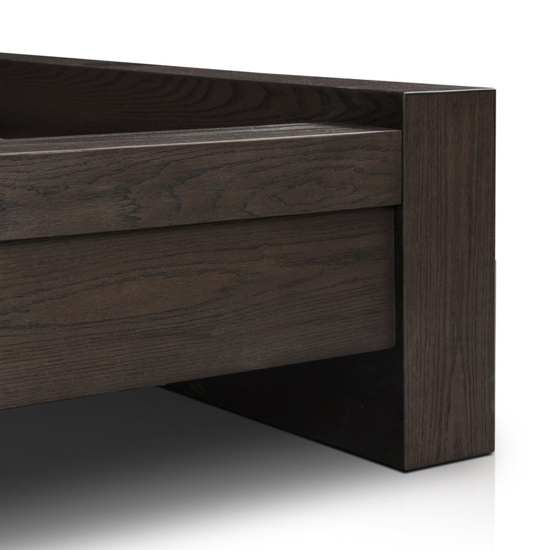 Torrington Bed, Queen