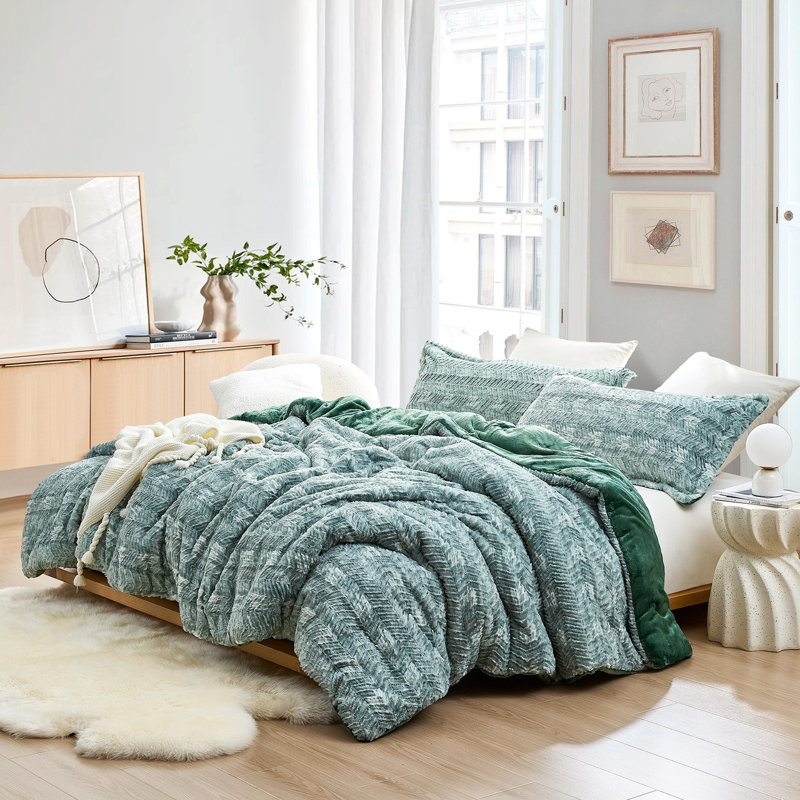 Peak of Cozy - Coma Inducer Oversized Comforter Set - Chevron Moss Green, King Comforter + 2 King Shams