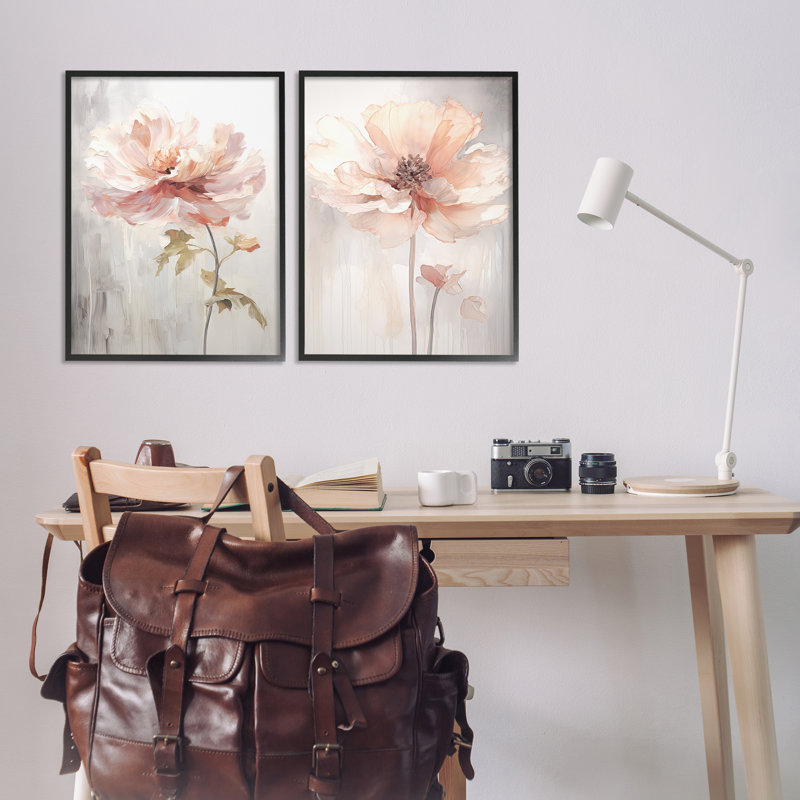  «Soft Soft Pink Budding Flowers», ensemble de 2 giclées par Raymond Powers, H 30 po x l 20 po, Giclée encadrée noir minuit