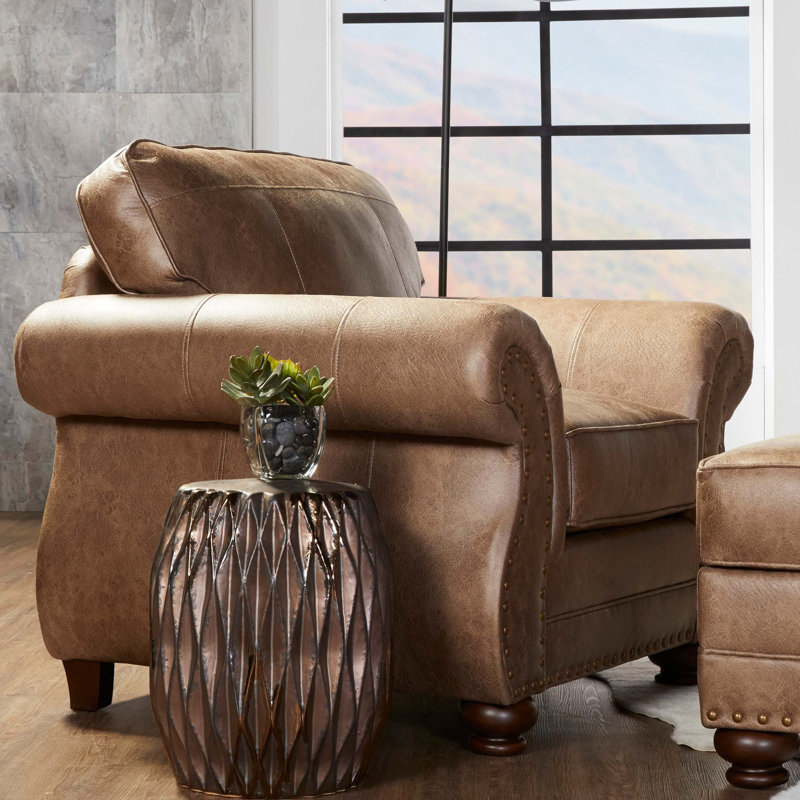 Fauteuil en tissu avec têtes de clou, Brun